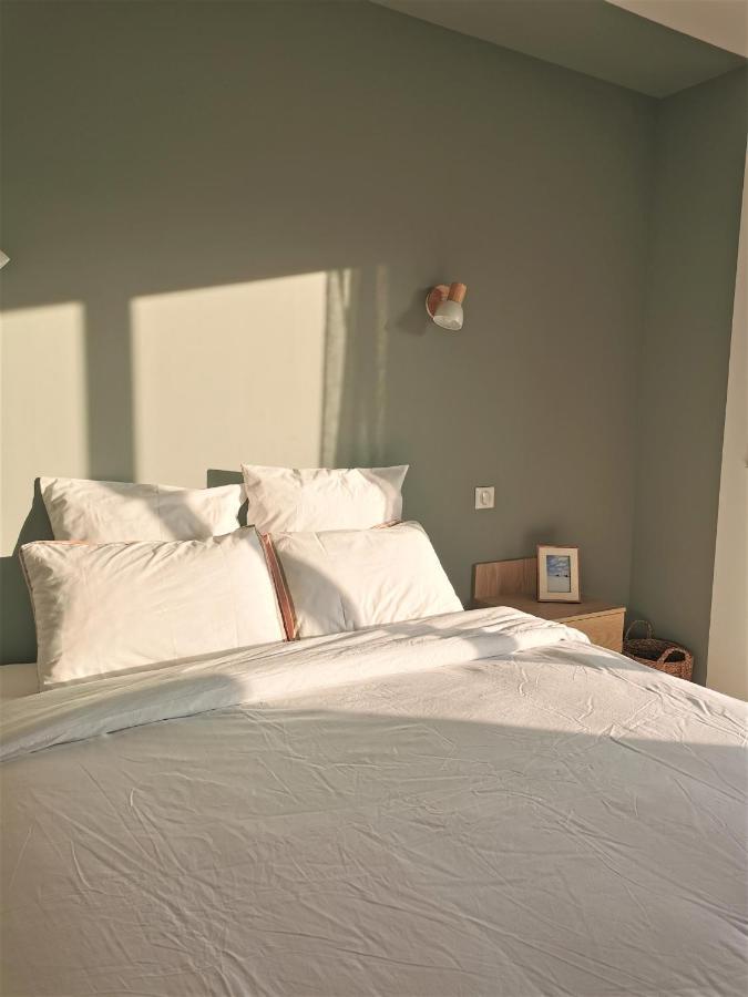 Bed and Breakfast Au Jardin Des Deux Roches Prissé Exterior foto